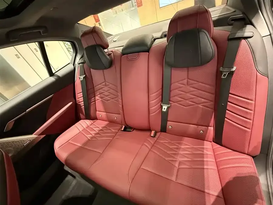 BMW 5 Series BMW 5 Series 2025 530Li Exclusive M Sport Package 2025 — миниатюра 3