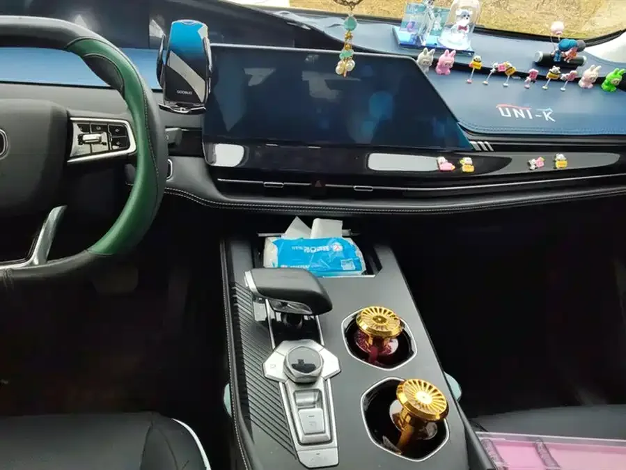 Changan UNI-K Changan UNI-K 2024 2.0T 2WD Yue Shang Edition 2025 — миниатюра 4