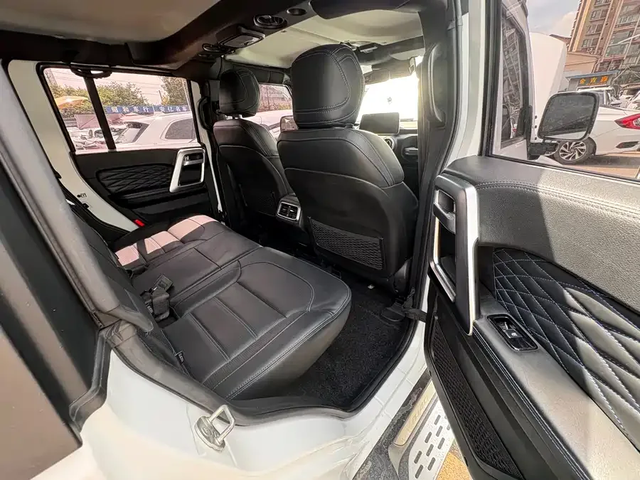 BAIC BJ40 Beijing Off-road BJ40 2023 2.0D Automatic 4WD Blade Hero Edition Knight Type (Front and Rear Electric Locks) 2023 — миниатюра 3