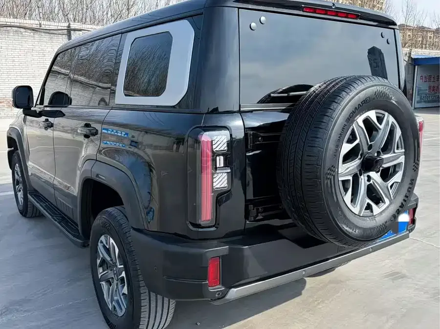 BAIC BJ40 Beijing Off-road BJ40 2024 2.0T New City Hunter Edition Knight Type 2024 — миниатюра 4