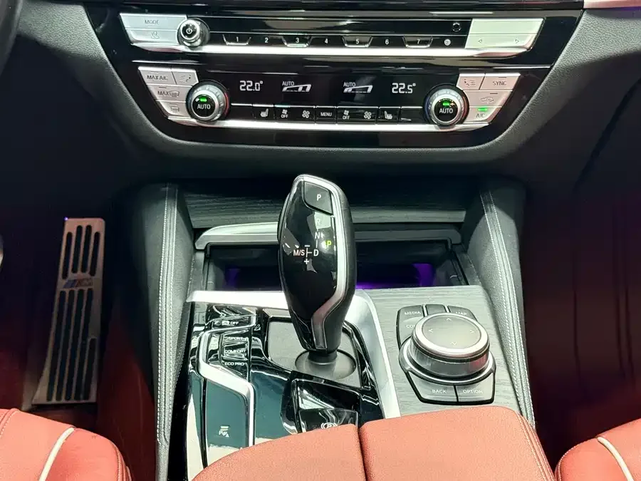BMW 5 Series BMW 5 Series 2022 facelift 530Li Leading M Sport Package 2022 — миниатюра 4