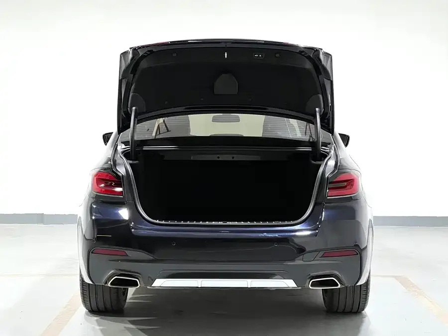 BMW 5 Series BMW 5 Series 2023 530Li Leading M Sport Package 2023 — миниатюра 2
