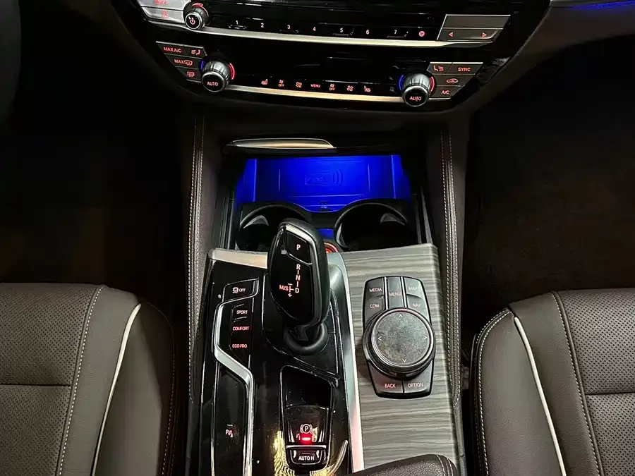 BMW 5 Series BMW 5 Series 2022 530Li Leading M Sport Package 2023 — миниатюра 4