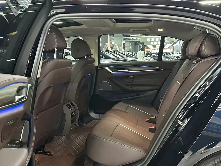 BMW 5 Series BMW 5 Series 2022 530Li Leading M Sport Package 2023 — миниатюра 5