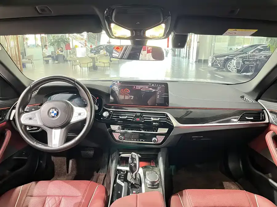 BMW 5 Series BMW 5 Series 2022 facelift 525Li M sports package 2024 — миниатюра 2