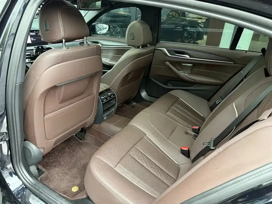 BMW 5 Series BMW 5 Series 2022 facelift 530Li Leading M Sport Package 2023 — миниатюра 3
