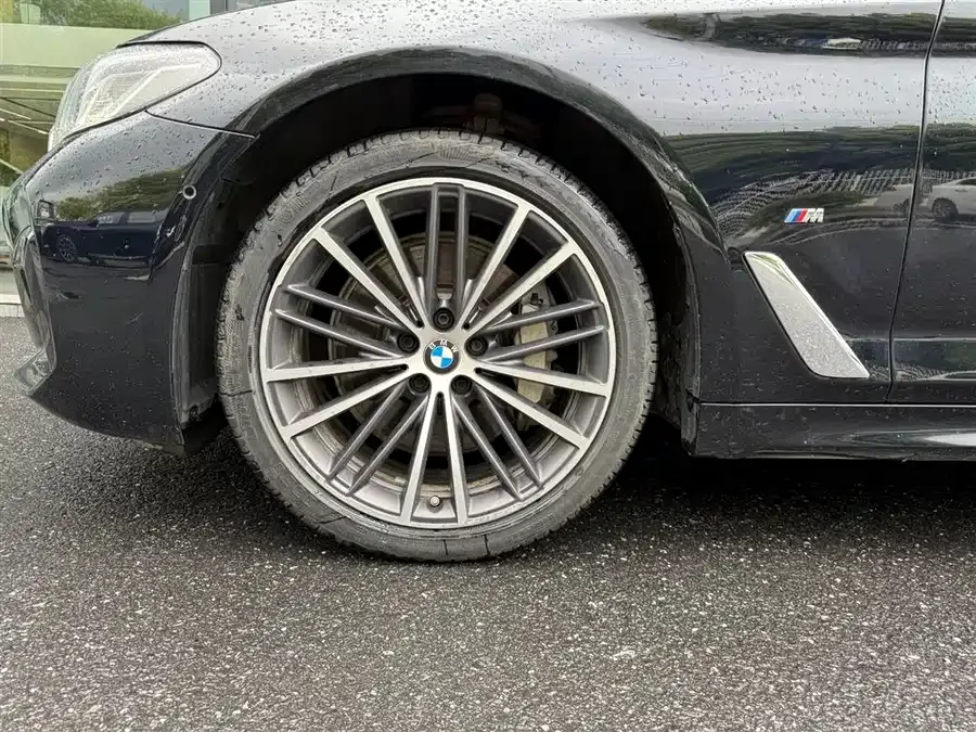 BMW 5 Series BMW 5 Series 2022 facelift 530Li Leading M Sport Package 2023 — миниатюра 4