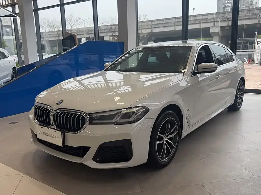 BMW 5 Series 2022
