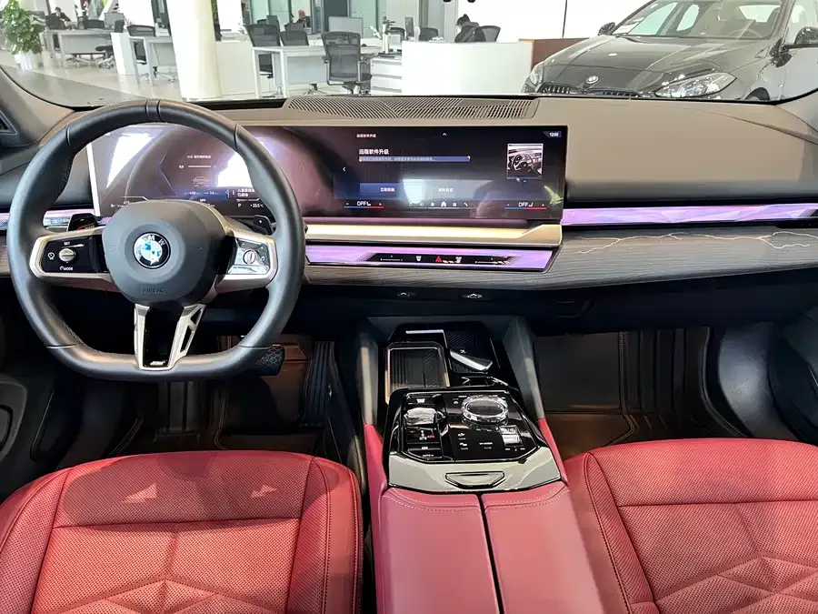 BMW 5 Series BMW 5 Series 2025 530Li Exclusive M Sport Package 2025 — миниатюра 3