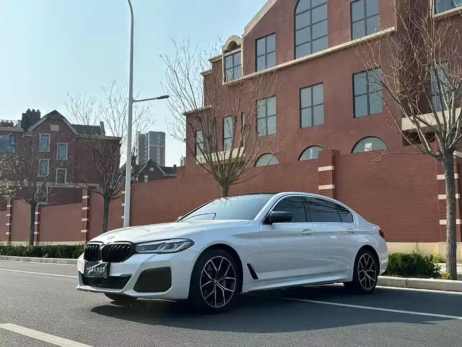 BMW 5 Series 2023