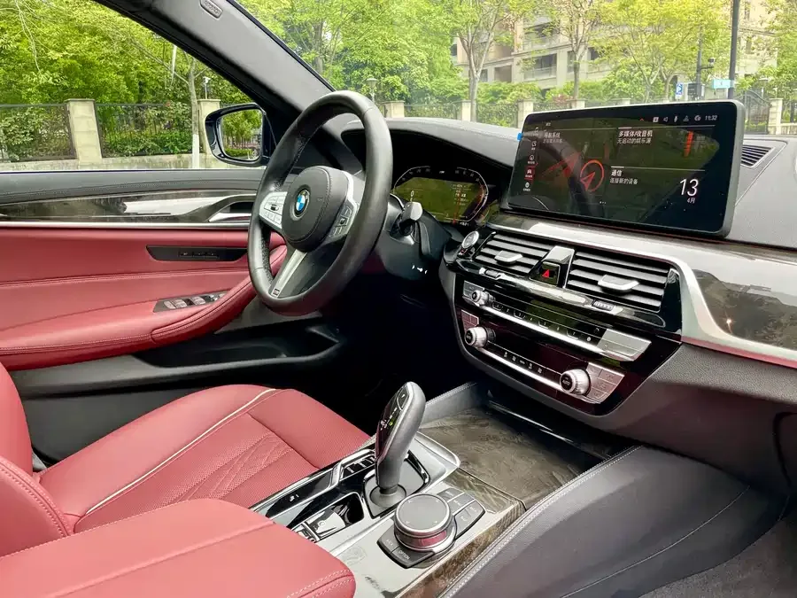 BMW 5 Series BMW 5 Series 2022 facelift 525Li M sports package 2023 — миниатюра 5