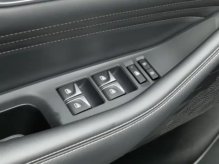Changan UNI-K Changan UNI-K 2024 2.0T 2WD Enjoy Edition 2024 — миниатюра 3