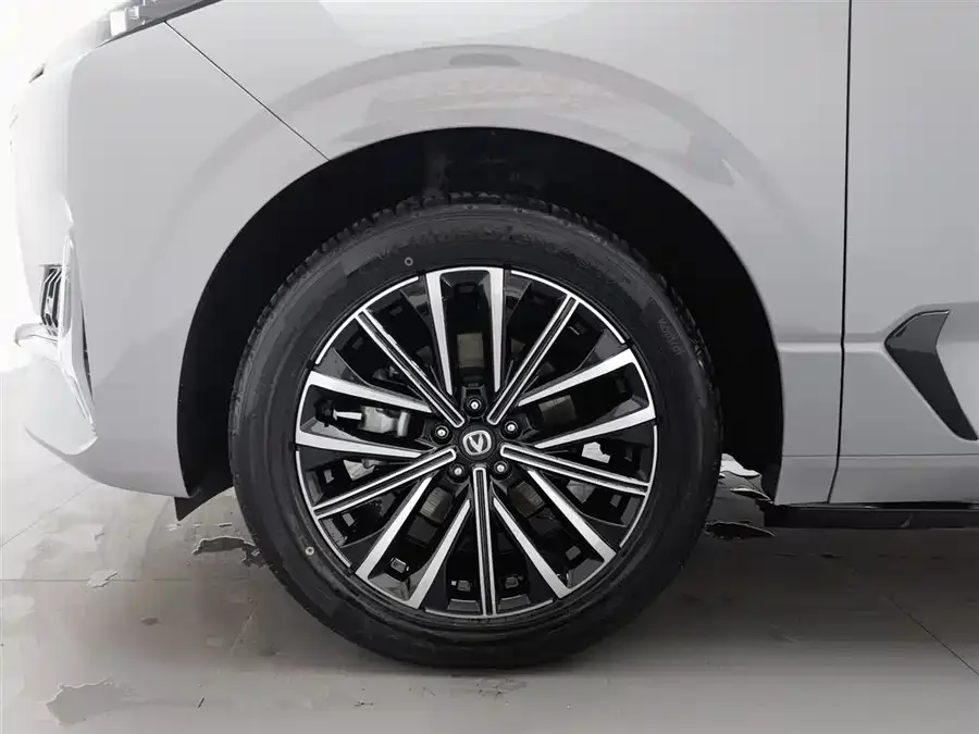 Changan UNI-K Changan UNI-K 2024 2.0T 2WD Enjoy Edition 2024 — миниатюра 5