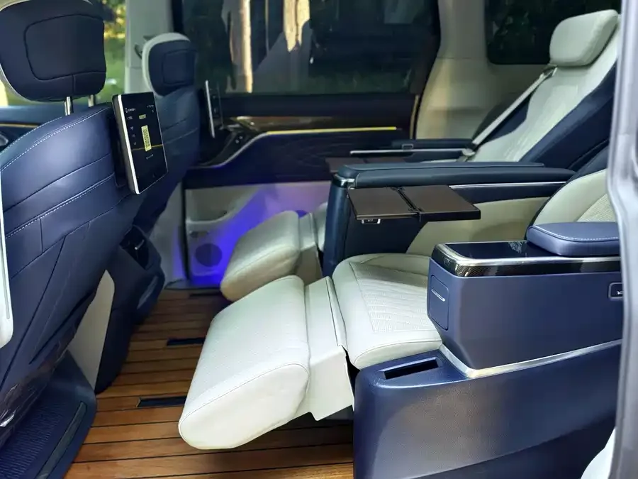 Maxus G90 2023 2.0T Interstellar Seven-seat Edition 2023 — миниатюра 5