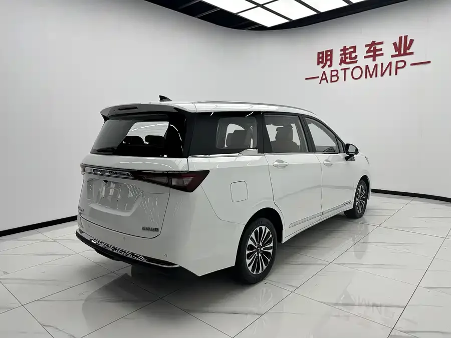 Wuling Jiachen Wuling Jiachen 2022 1.5T CVT exclusive flagship model 2023 — миниатюра 3
