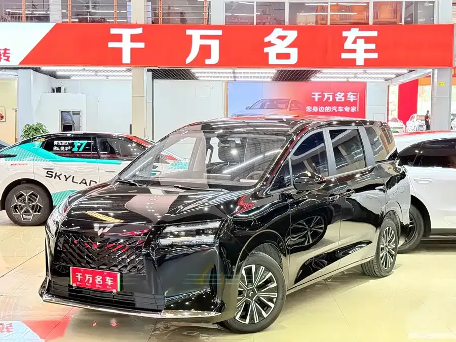 Wuling Starlight 730 New Energy 2025