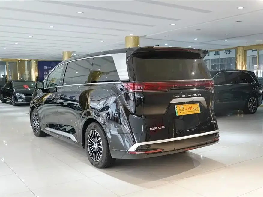 BYD D9 Denza D9 2025 DM-i Intelligent Driving Edition 1020 Four-Wheel Drive Flagship Model 2025 — миниатюра 5