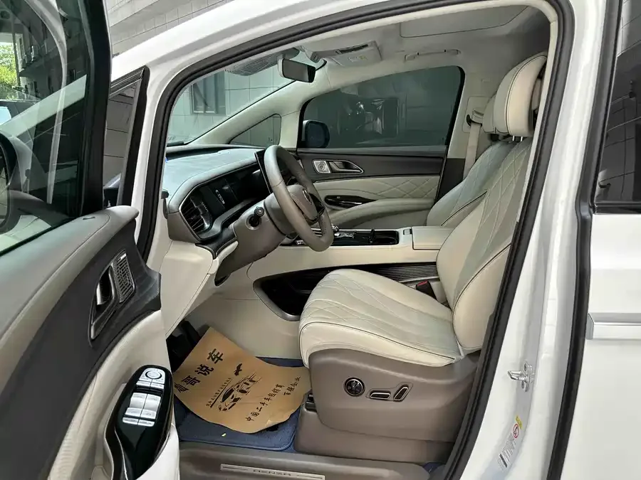 BYD D9 BYD D9 2022 DM-i 970 4WD Flagship Model 2023 — миниатюра 2