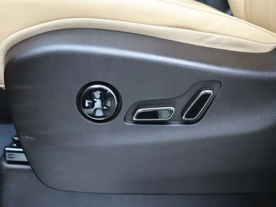 BYD D9 Denza D9 2025 DM-i Intelligent Driving Edition 1020 Four-Wheel Drive Flagship Model 2025 — миниатюра 4