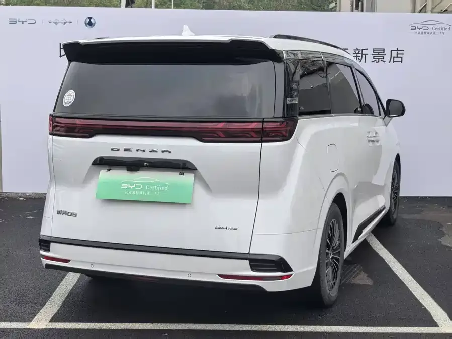 BYD D9 DENZA D9 2022 DM-i 970 4WD Premium Edition 2024 — миниатюра 4