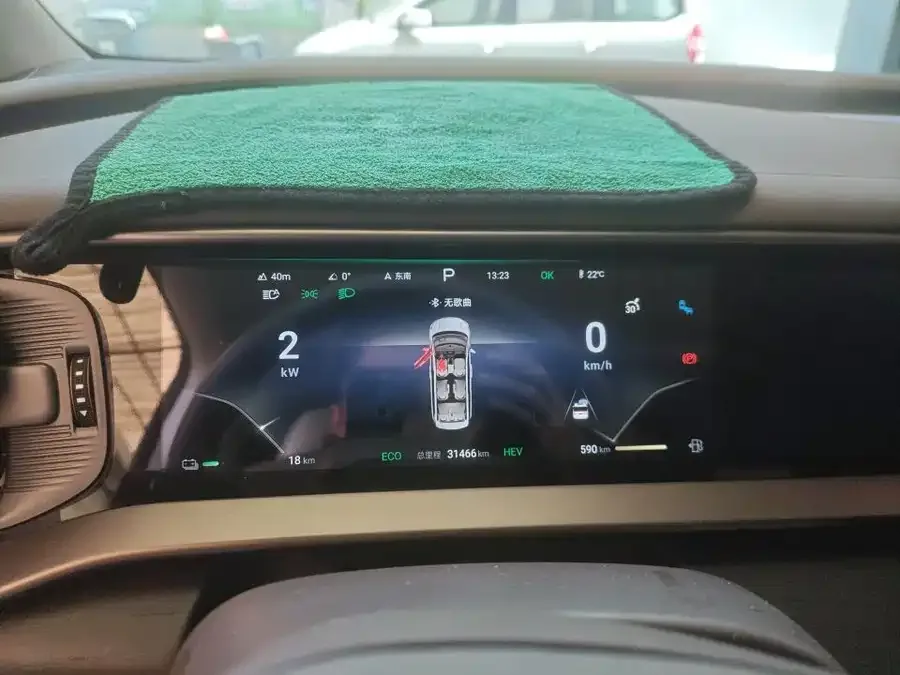BYD D9 BYD D9 2022 DM-i 970 4WD Flagship Model 2023 — миниатюра 5