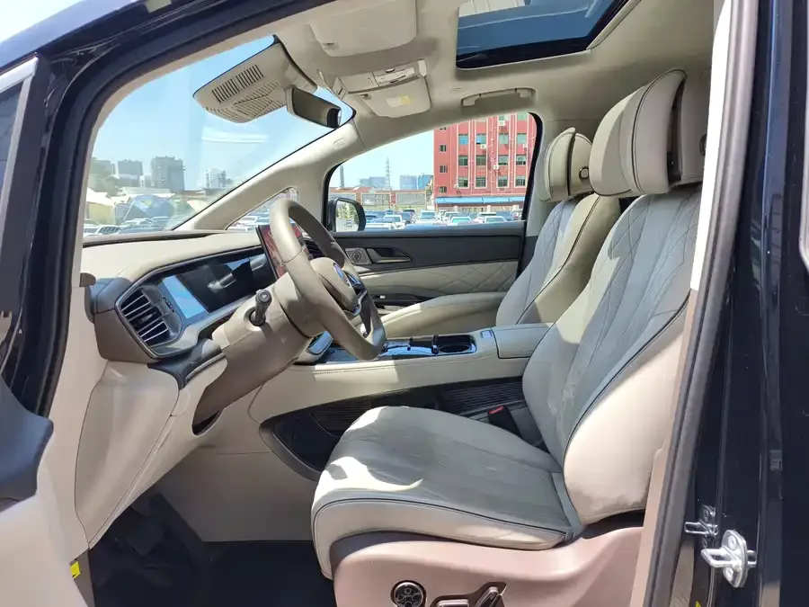 BYD D9 BYD D9 2022 DM-i 970 4WD Flagship Model 2023 — миниатюра 3