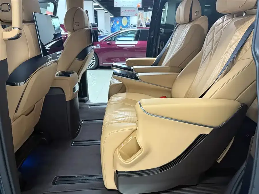 BYD D9 Denza D9 2025 DM-i Intelligent Driving Edition 1020 Four-Wheel Drive Flagship Model 2025 — миниатюра 4