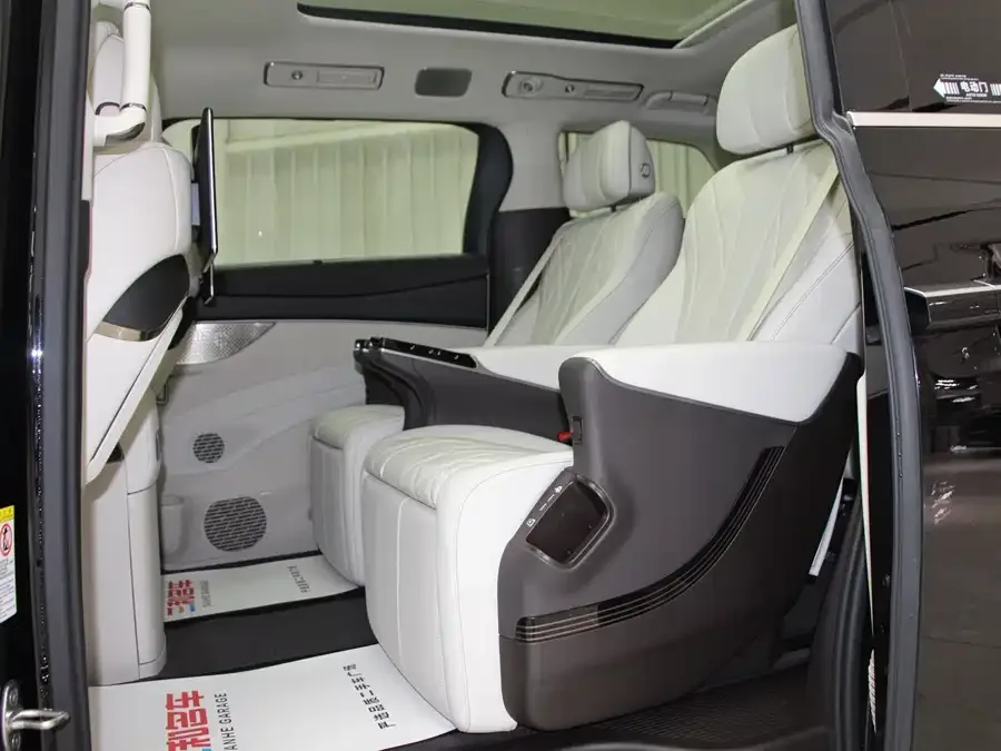 BYD D9 Denza D9 2025 DM-i Intelligent Driving Edition 1020 Four-Wheel Drive Flagship Model 2025 — миниатюра 3