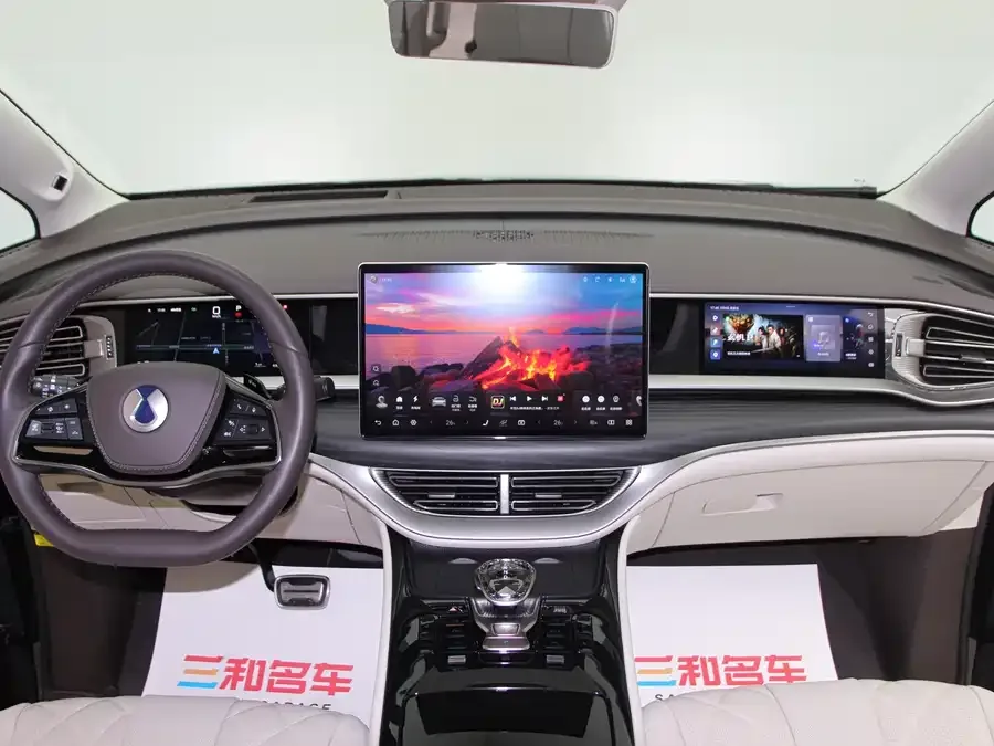 BYD D9 Denza D9 2025 DM-i Intelligent Driving Edition 1020 Four-Wheel Drive Flagship Model 2025 — миниатюра 4