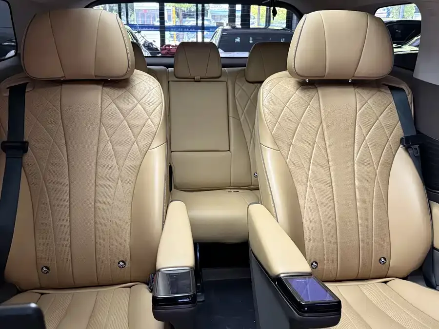 BYD D9 BYD D9 2022 DM-i 970 4WD Flagship Model 2023 — миниатюра 4