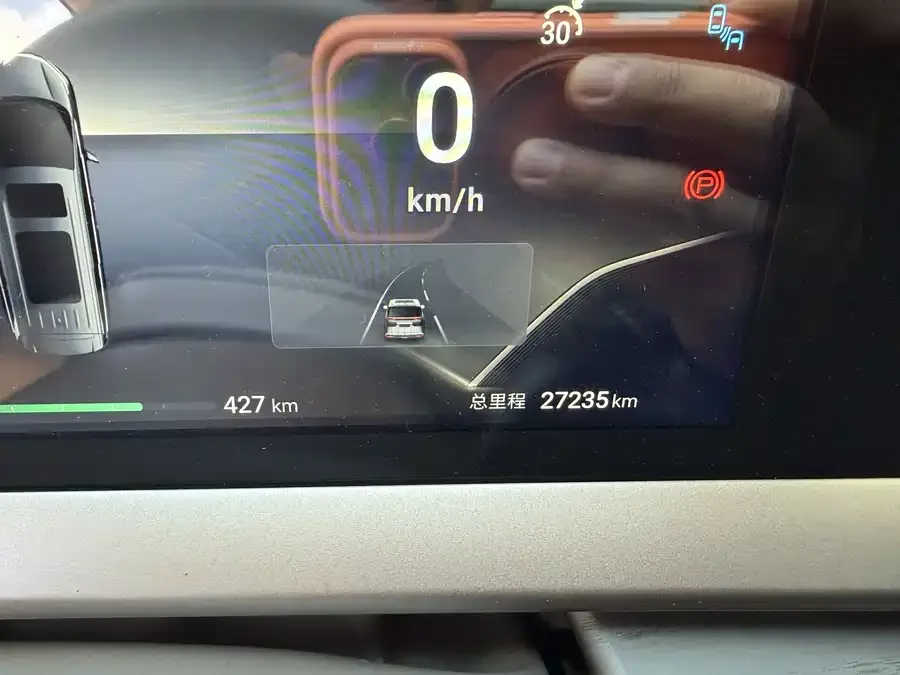 BYD D9 Denza D9 2022 EV 600 4WD Flagship 2023 — миниатюра 5