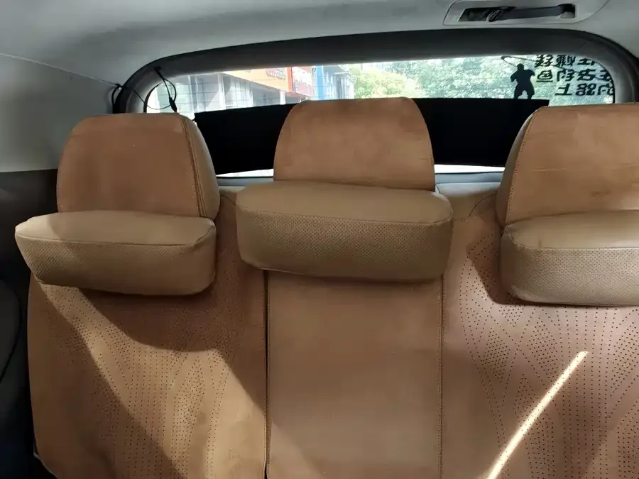 BYD D9 BYD D9 2022 DM-i 970 4WD Flagship Model 2023 — миниатюра 4