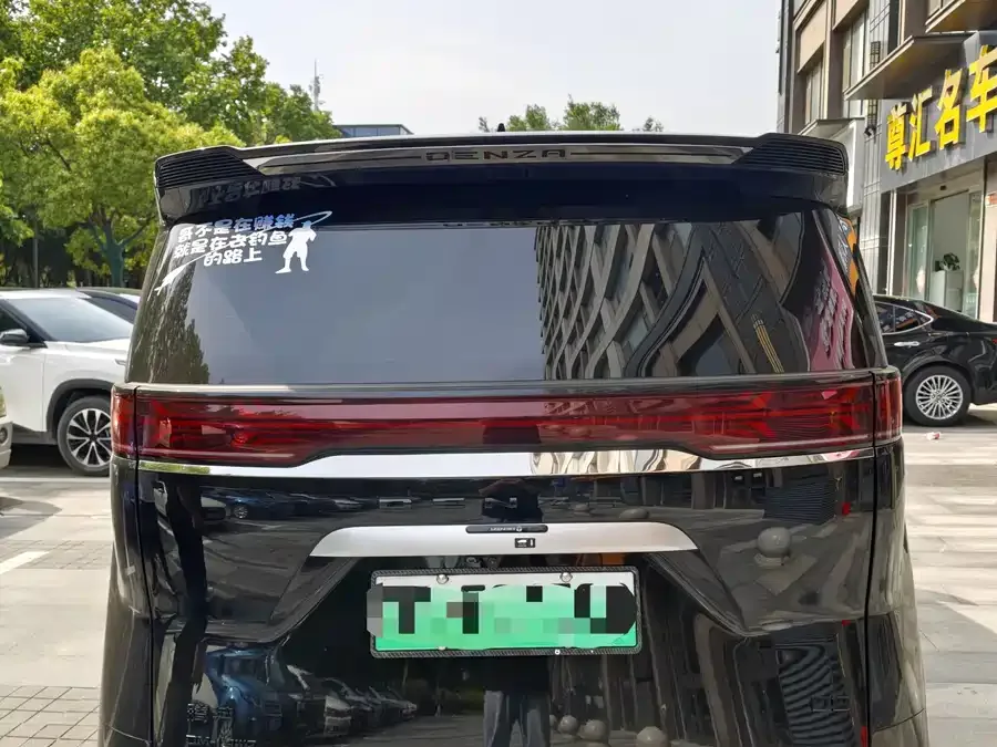 BYD D9 BYD D9 2022 DM-i 970 4WD Flagship Model 2023 — миниатюра 5