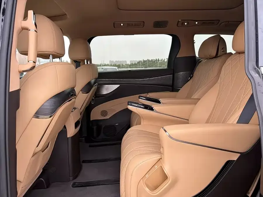 BYD D9 BYD D9 2025 DM-i Intelligent Driving Edition 1020 4WD Premium Edition 2025 — миниатюра 3