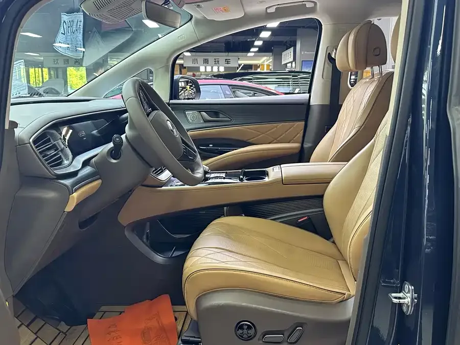 BYD D9 BYD D9 2022 DM-i 970 4WD Flagship Model 2023 — миниатюра 4