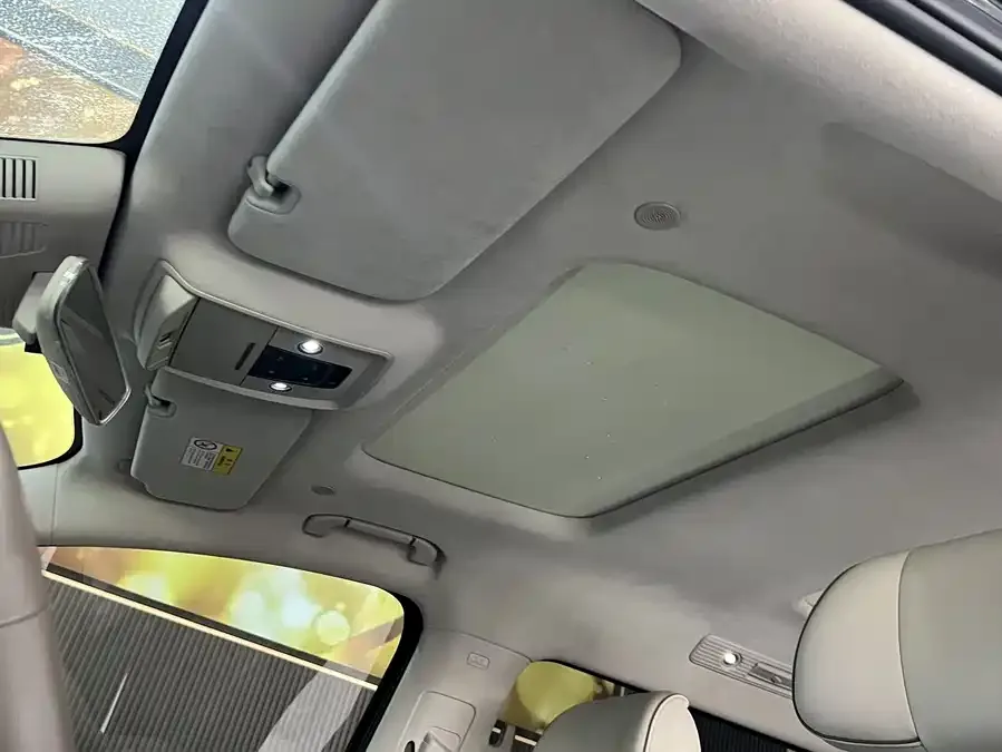 BYD D9 BYD D9 2022 DM-i 970 4WD Flagship Model 2023 — миниатюра 3