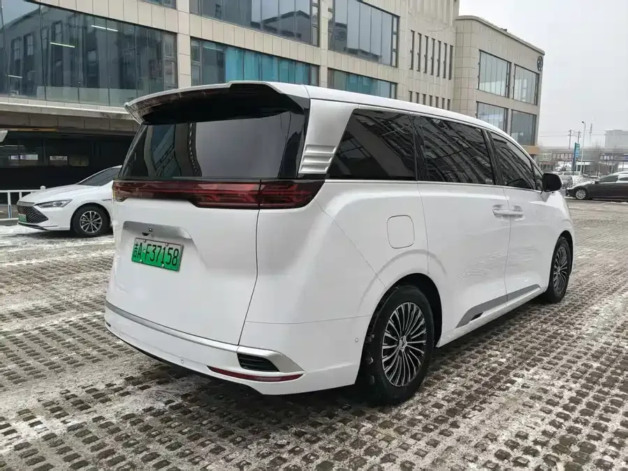 BYD D9 BYD D9 2022 DM-i 970 4WD Flagship Model 2023 — миниатюра 3