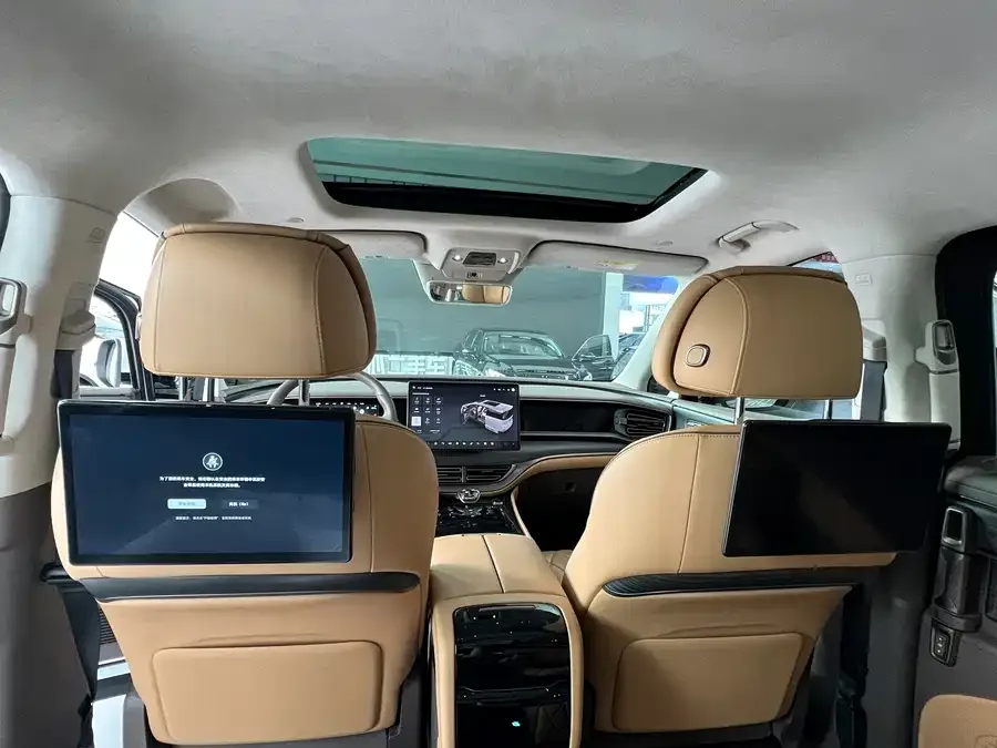 BYD D9 BYD D9 2022 DM-i 970 4WD Flagship Model 2023 — миниатюра 4
