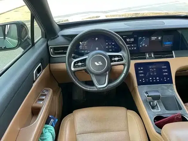 Li Xiang One Ideal ONE 2021 extended range 6-seater version 2022 — миниатюра 4