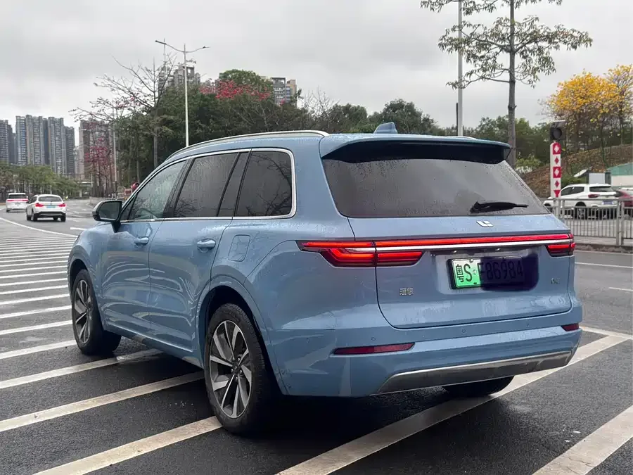 Li Xiang One Ideal ONE 2021 extended range 6-seater version 2022 — миниатюра 2