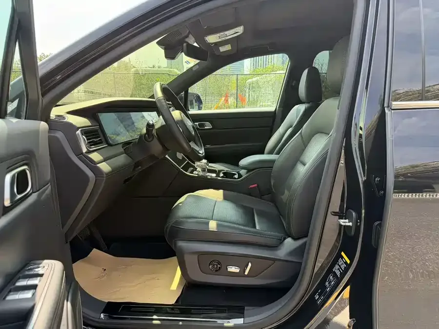 Li Xiang One Ideal ONE 2021 extended range 6-seater version 2022 — миниатюра 5