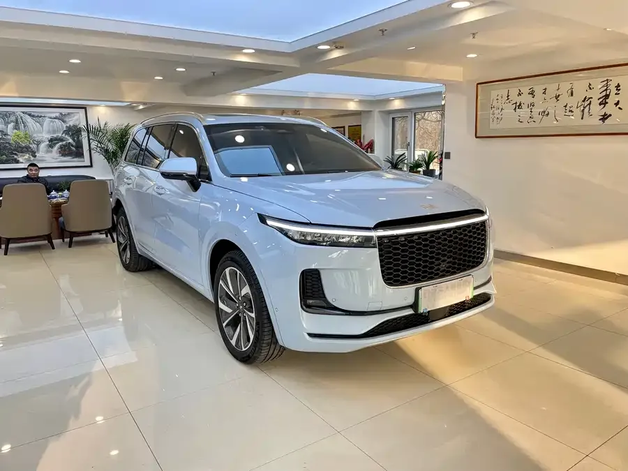 Li Xiang One Ideal ONE 2021 extended range 6-seater version 2022 — фото 1, купить с доставкой в Москву