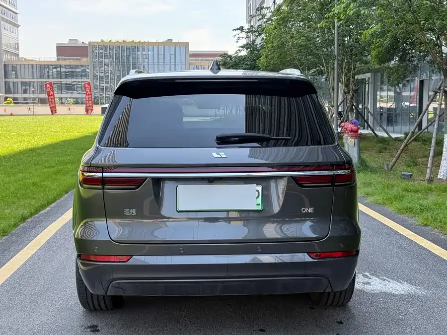 Li Xiang One Ideal ONE 2021 extended range 6-seater version 2022 — миниатюра 2