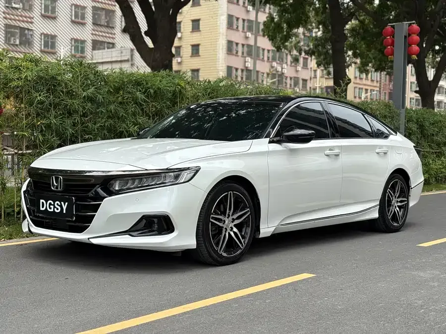 Honda Accord 2022 Accord 260TURBO Fantasy Night Premium Edition 2022 — фото 1, купить с доставкой в Москву