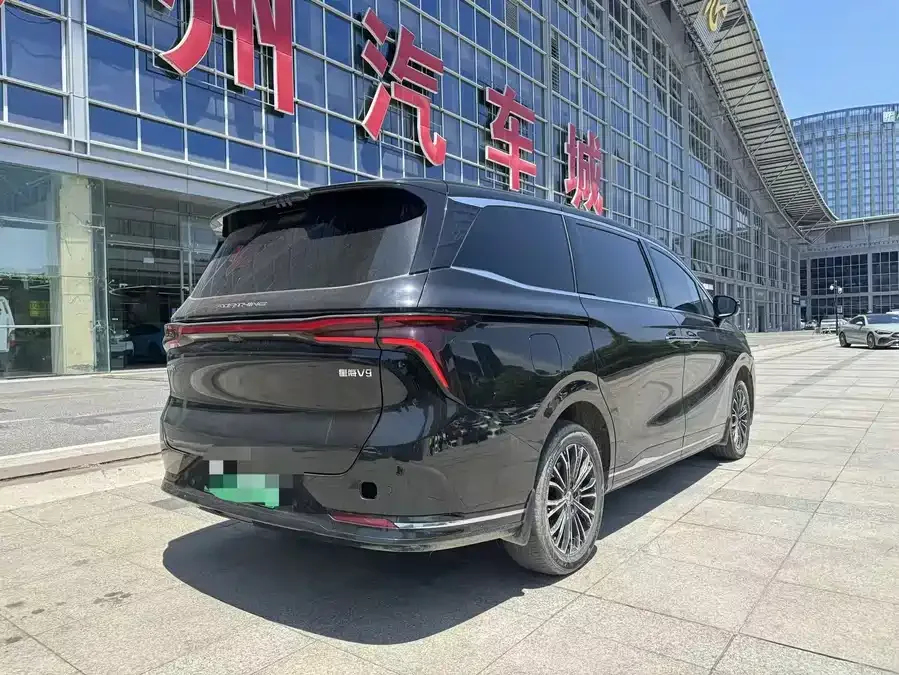 Dongfeng Xinghai V9 Xinghai V9 2024 1.5TD 200km Chinese Knot Series Premium Edition 2024 — миниатюра 5