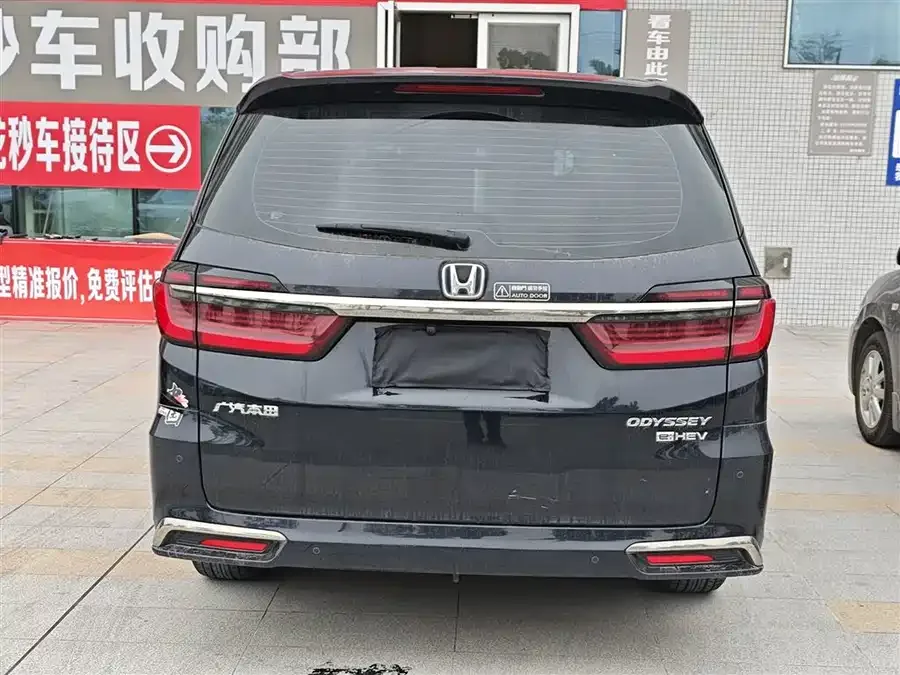 Honda Odyssey 2022 Odyssey 2.0L e:HEV Elite Enjoy Edition 2022 — миниатюра 5
