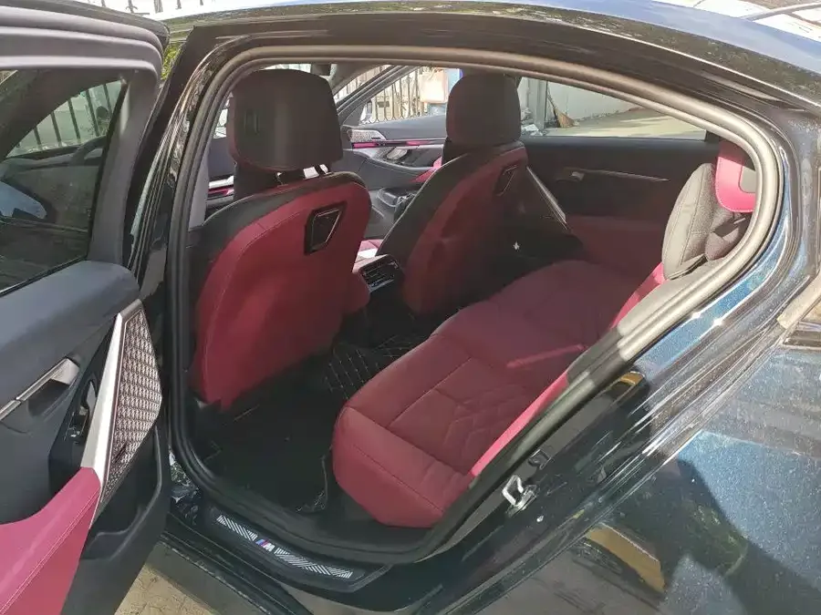BMW 5 Series BMW 5 Series 2025 530Li Exclusive M Sport Package 2025 — миниатюра 3