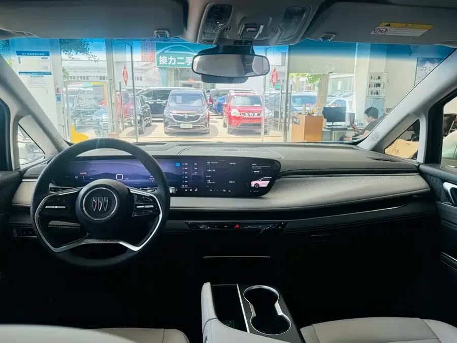 Buick GL8 2025 Lu Zun Zhixiang Edition 2024 — миниатюра 5