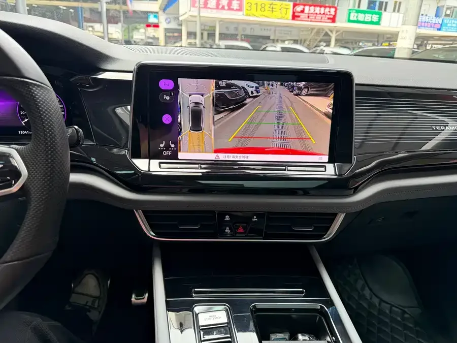 Volkswagen Teramont 2023 Touron X 530 V6 4WD Luxury Edition 2023 — миниатюра 3