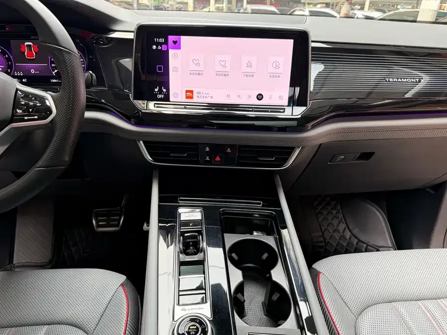 Volkswagen Teramont 2023 Touron X 530 V6 4WD Luxury Edition 2023 — миниатюра 5